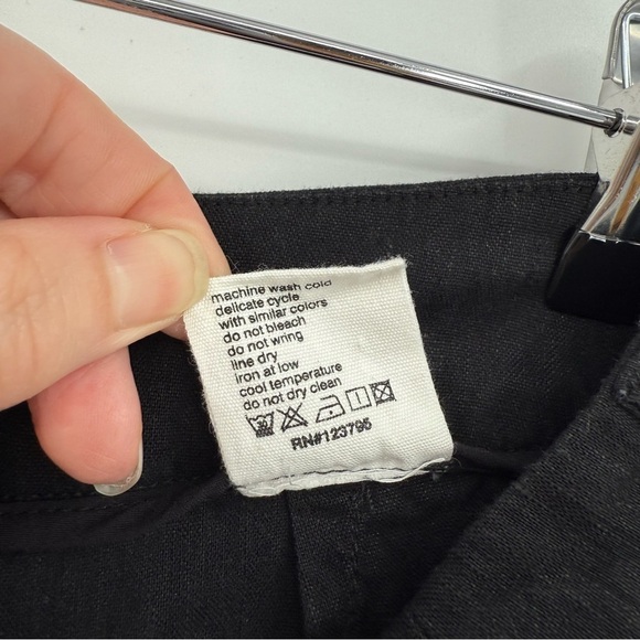 Alp N Rock ANR+ Molly Tailored Linen Blend Shorts in Black Size L - Picture 7 of 12